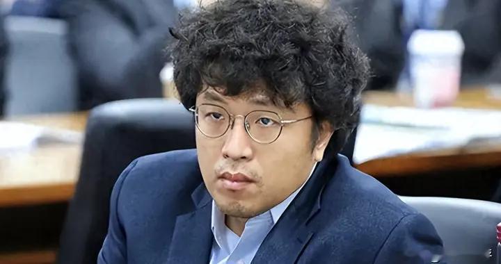民调大反水！优势缩小到只剩3%，沈伯洋热度退潮，蓝营开始收网