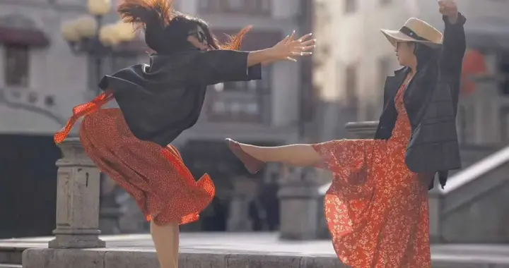 和爱拍照的人做朋友：镜头里的世界，藏着最动人的情谊