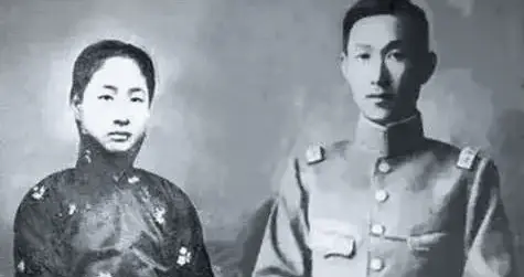 蔡锷病死了，小情人小凤仙参加完他的葬礼便消失了