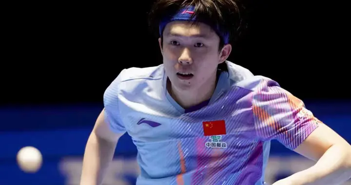 亚洲杯男单4强出炉：日本2人，林诗栋被大逆转，王楚钦成独苗