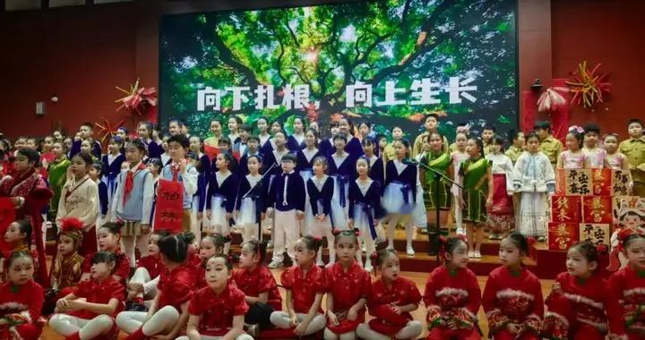 石家庄这所学校玩出“春晚”新高度，更藏着最动人的教育力量！