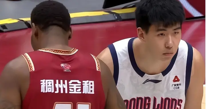 再次单场送出6血帽！完爆浙江顶级内线，球迷：他可以替换周琦了