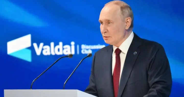 突发特讯！俄核动力武器亮出终极底牌，普京郑重通告全球：“海燕”与“波塞...