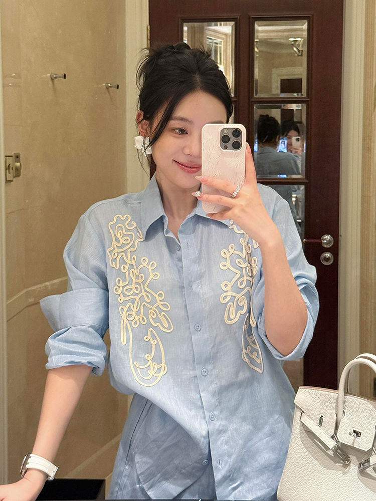 蓝色翻领长袖防晒衬衫夏季高级感轻奢减龄