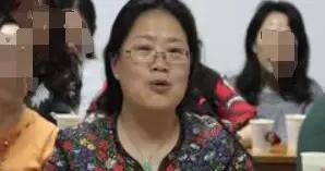 女局长白和凤落马！穿花衣，戴玉石，打扮雍容心却贪婪无比