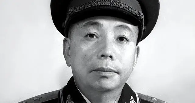 大授衔：从徐立清让衔孤例管窥大局，唯一特批背后有何深意？