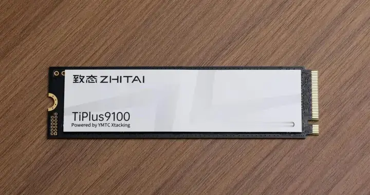 读速突破12000MB/s，功耗温度还很低！致态TiPlus9100固态硬盘首测
