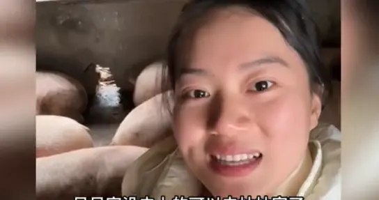 “呆呆按猪”模仿潮，是爆火密码还是东施效颦？