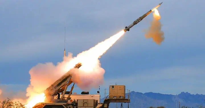 华裔教授预言：美伊这场消耗战美国一定会输，只因伊朗准备了20年