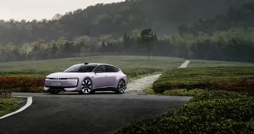 奥迪E5 Sportback 降维布局，773km续航，23.59万起...