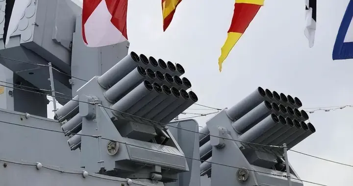 台湾前海军舰长黄征辉：中国055驱逐舰真的很厉害，台湾怎么办？