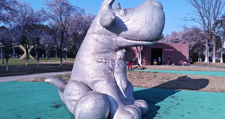 湘江边美丽的拥抱