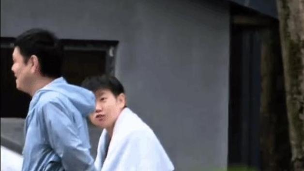 逍遥自在：4月10日孙颖莎路透！小话痨下