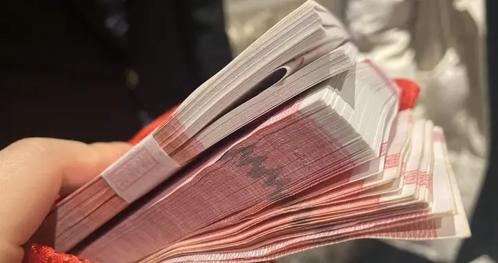 一定要大量存钱，2026到2030年现金要比想象中更金贵！