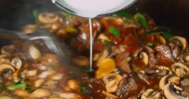 中式「勾芡」比法式酱汁差在哪儿？