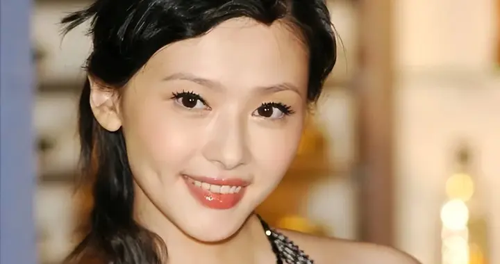 长得漂亮却坏事做尽，3次入狱，被摘除4处器官的她，如今过得怎样