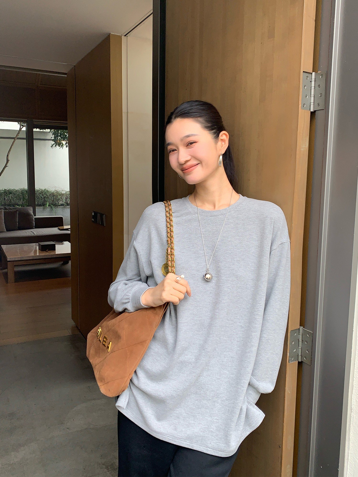 pusumede 磨毛宽松长袖t恤女