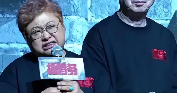 韩红发文道歉：为自己“走个面”随性的言行致歉，将退出公益行业