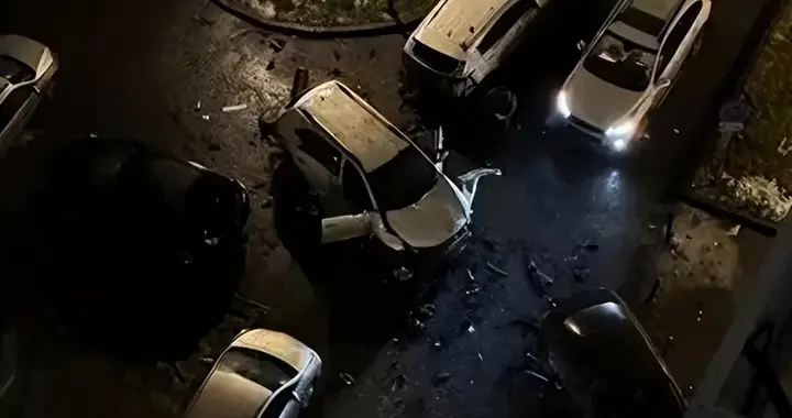 报复来得太快！俄军中将被斩首后，普京下令复仇，乌多地陷入火海