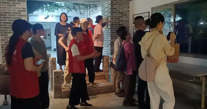 与经典同行 与圣贤为友