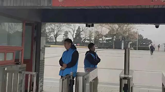 一杯红酒78度：今日天气不错，独自一人前