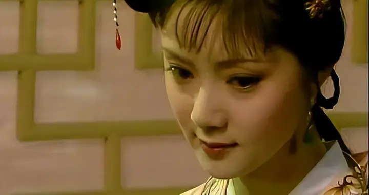 宝钗是在讨好所有人吗？