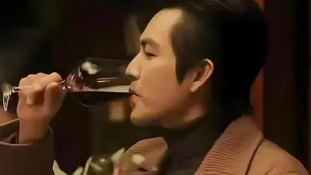 《蜜语纪》：冻龄男神领衔，双女主斗智斗勇