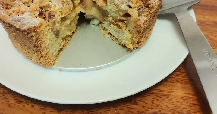 自己烤披萨吧，又丑又香。