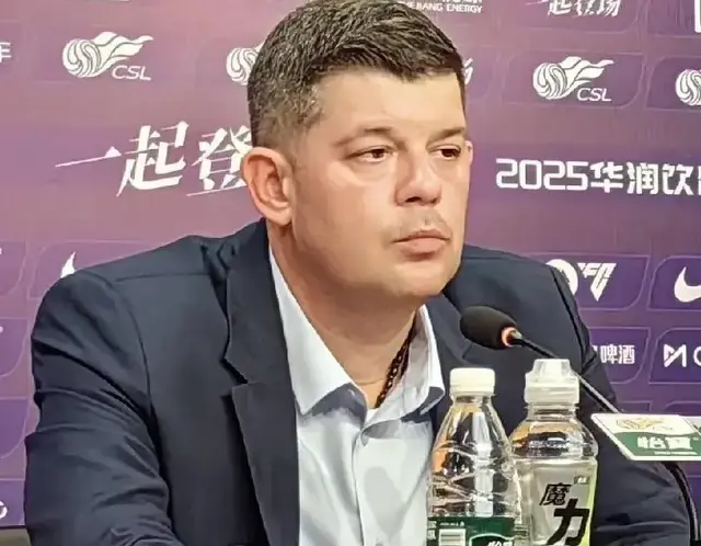 梅州客家为什么输给上海申花？赛后里斯蒂奇一席话，说的非常实在
