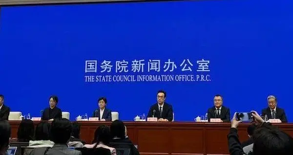 十五五传来大消息！育儿养老医疗三重利好，这才是真民生红利