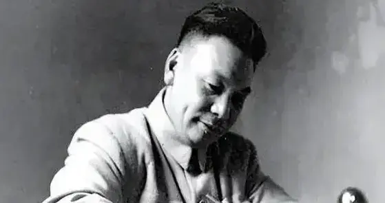 蒋介石搞不定的国民党内斗，为何蒋经国能？他在苏联12年没白待！