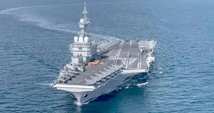 福建舰遇到对手？法国7万吨核航母命名，3条电磁弹射器对标中国