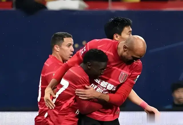 中超11轮：杀气腾腾，成都蓉城利刃出鞘虎啸浙江绿城