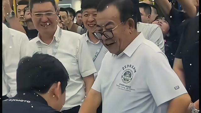 风雪夜归人：张雪推豪爵没提宗申，  宗申