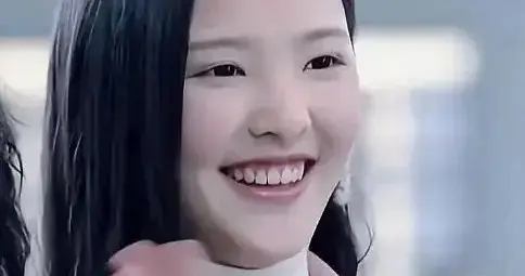 天塌了！看到早期的章若楠，初恋般的感觉彻底消失，又是人工美女