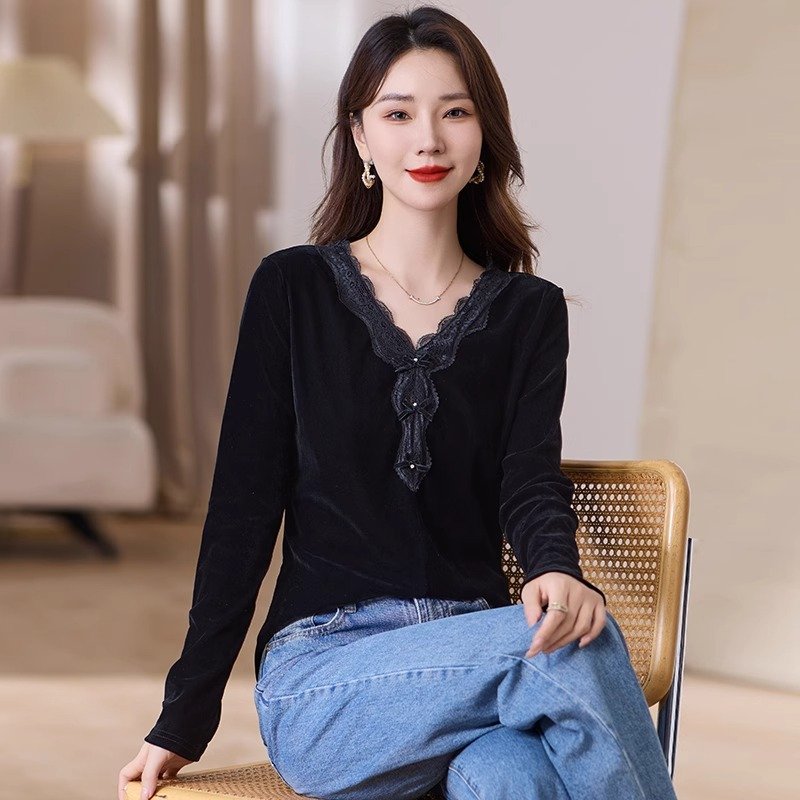 🎨艺术笔触，丝绒上衣的色彩交响楽🎨