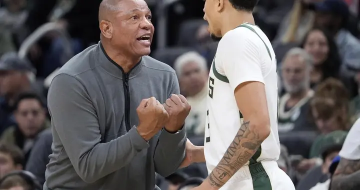 杜兰特31+7收割比赛，字母哥空砍37分雄鹿主场被逆转