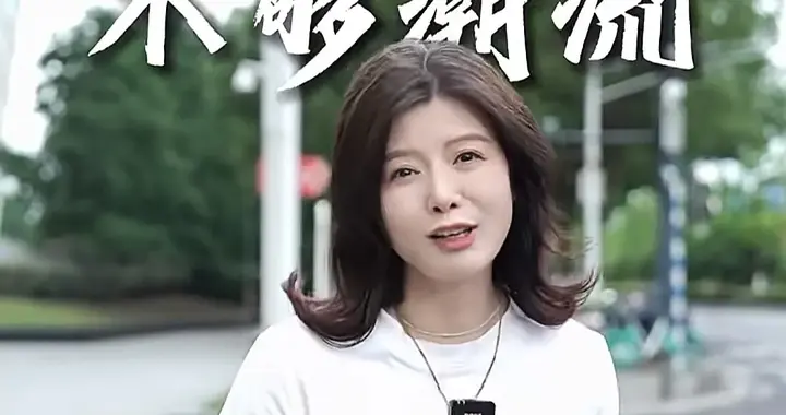 程愫罕聊16岁儿子，被娃嫌土换新装惊艳，孩子爸再婚生子移居香港
