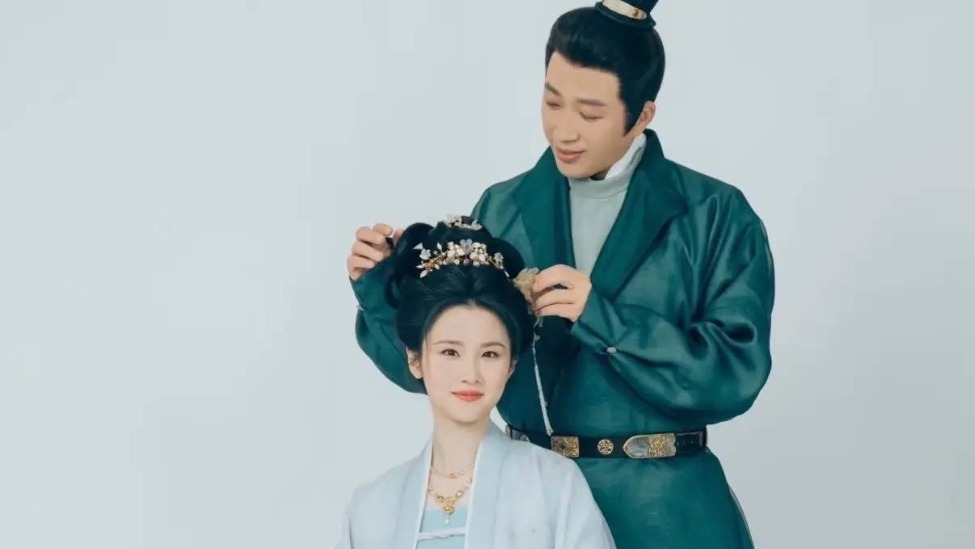 曝于正吻戏令张慧雯不适，导演在线回应：并没有