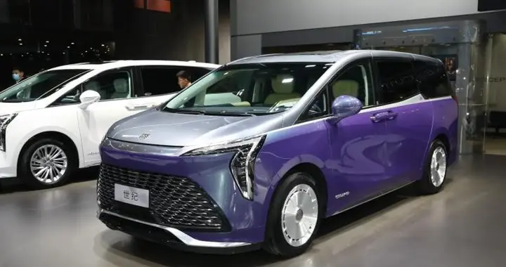 颜值比别克世纪拉风，体量直追理想MEGA，这款大型MPV明年上市