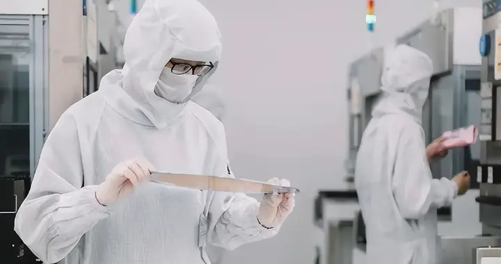 为什么国家把中国芯片突围的最大赌注押在上海？这篇文章说透了