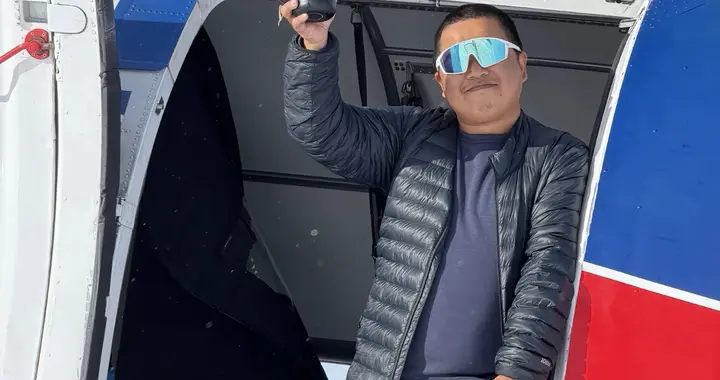 蓝战非在南极点举杯敬自由，被曝票价69万，将每一天过成最后一天