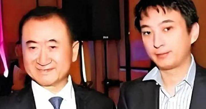 70岁王健林再陷17亿执行：王思聪卖资产，万达6000亿债务体面挣扎