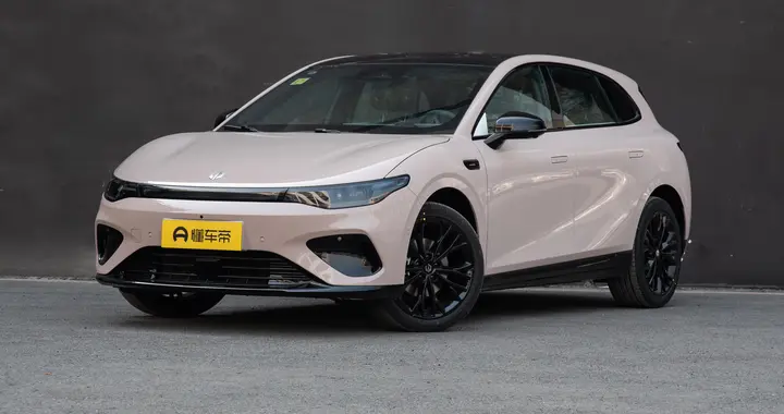 10万轿跑？无框车门+后置后驱，操控越级，零跑Lafa5真香！