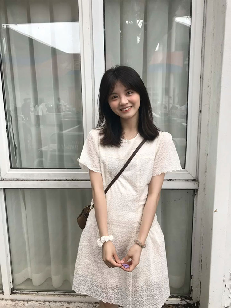 独特漂亮绝美气质高级感连衣裙女2025年夏季新款今年流行爆款裙子