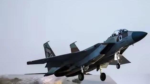 米奇历史：有一批关键物资，正分批运往伊朗