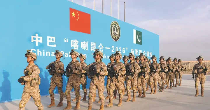 中巴陆军首次同场联训，清一色中国武器登场，释放的信号很强烈！