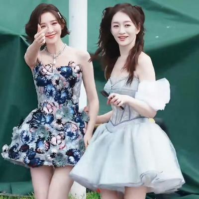 咸蛋小姐1：最近李小冉和唐艺昕一起去录制