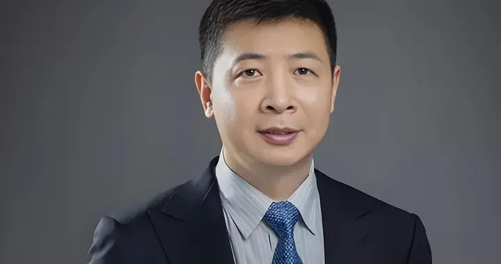 从“后厨丑闻”到即将IPO敲钟，那个最听劝的东北老板终于熬出头