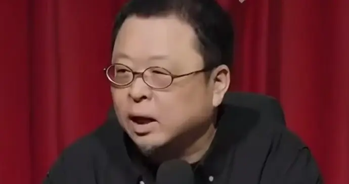 罗永浩：当年别人抄洋机，现在洋机抄国产